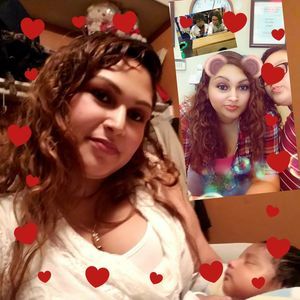 Meet your Posher, Yaneth